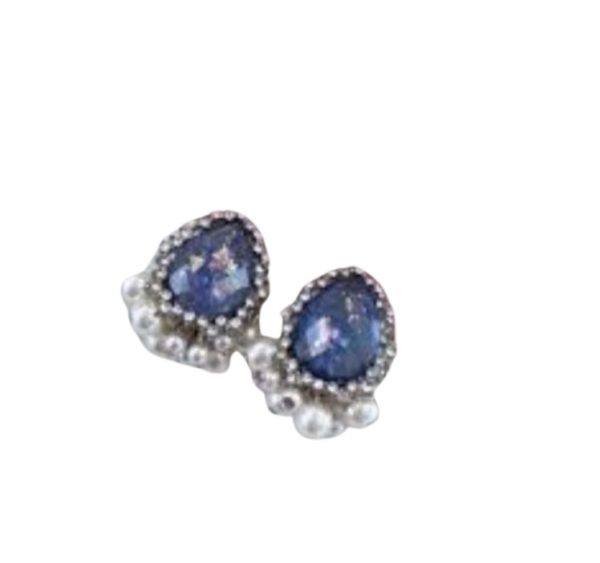 Aretes azules brillantes