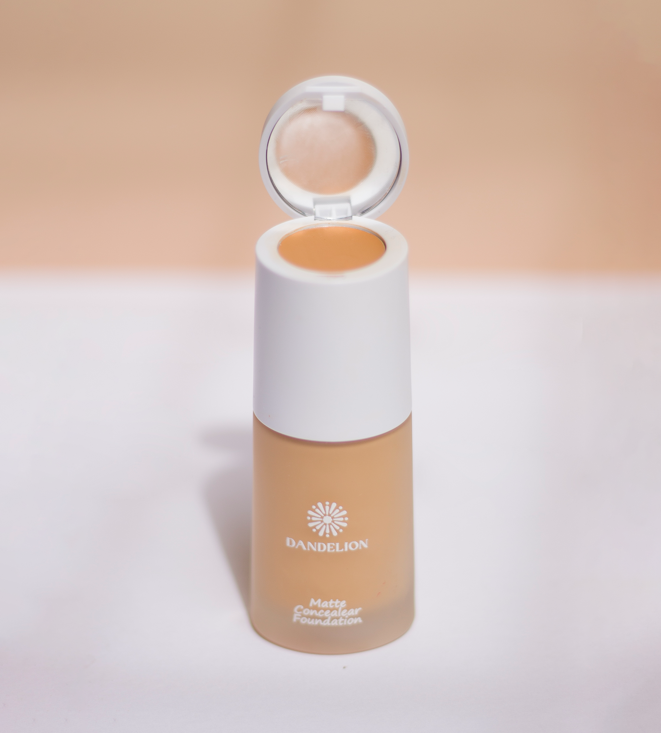Matt Foundation and Concealer - Imagen 3